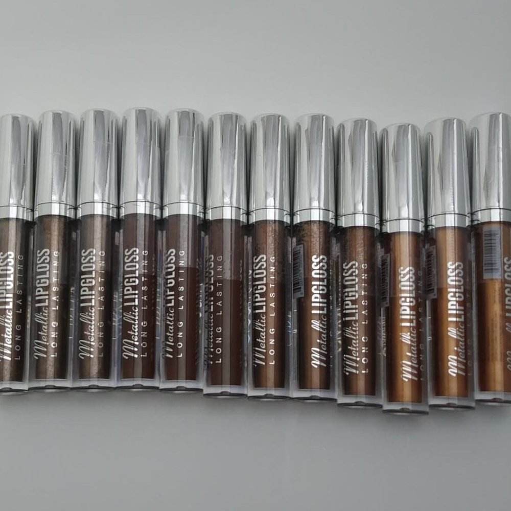 FREE CONCEALER OR LIP GLOSS - Picture 6 of 7